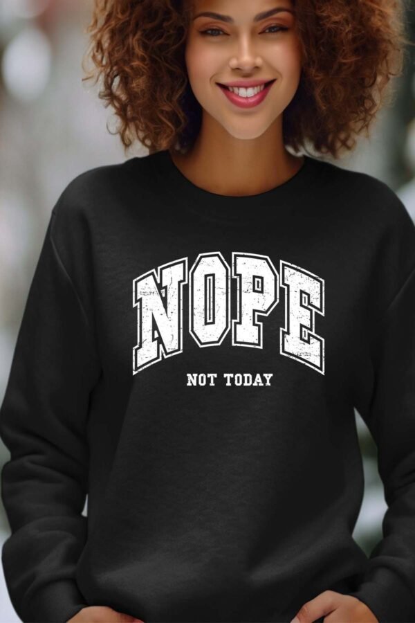 Sweat Col Rond Femme en Gros | NOPE