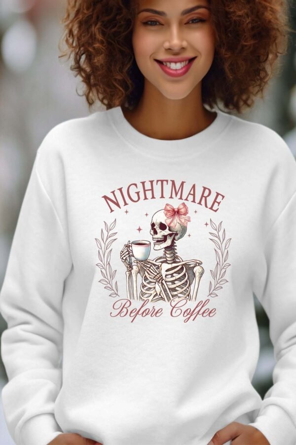 Sweat Col Rond Femme en Gros | Nightmare Before Coffee