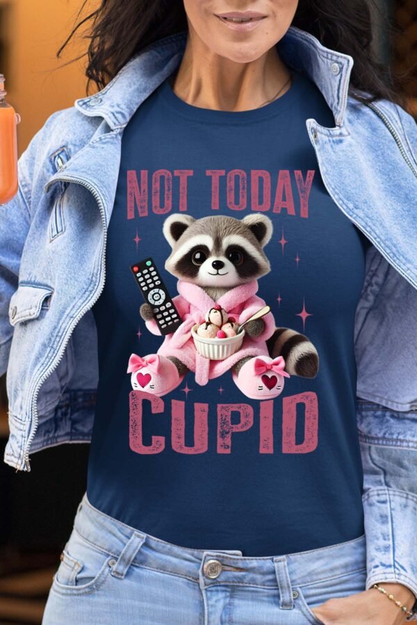 Not Today Raccoon - Tshirt Femme