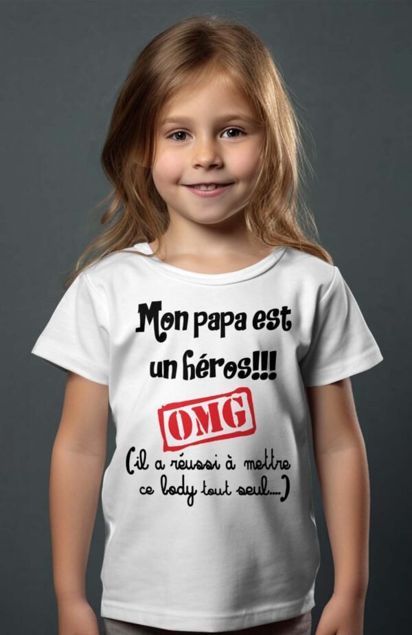 T-shirt Col Rond Fille - Papa un héro omg