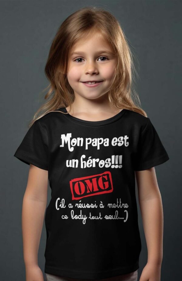T-shirt Col Rond Fille - Papa un héro omg