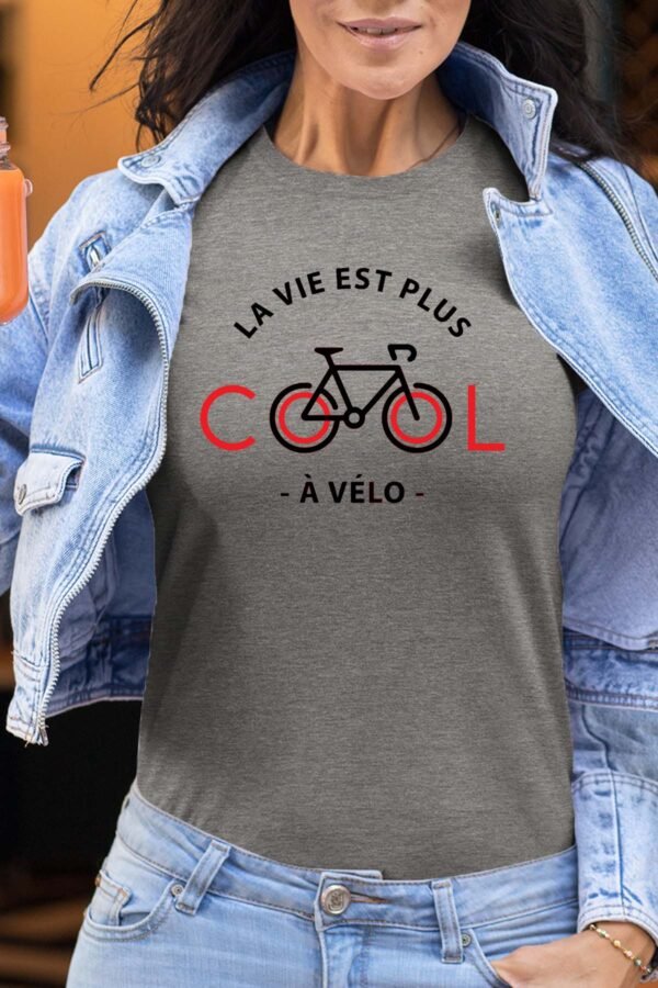 La vie est plus cool à vélo - Tshirt Femme