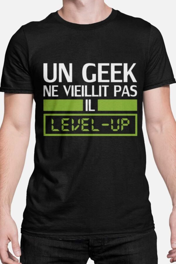 Un geek ne vieillit pas - Tshirt Homme