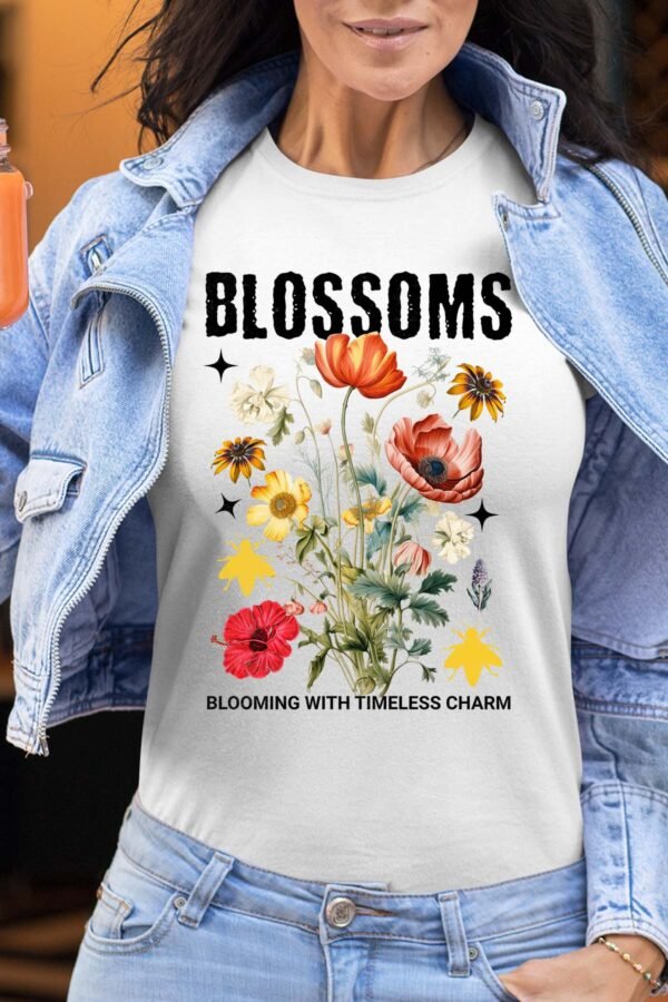 Timeless Bloom - Tshirt Femme