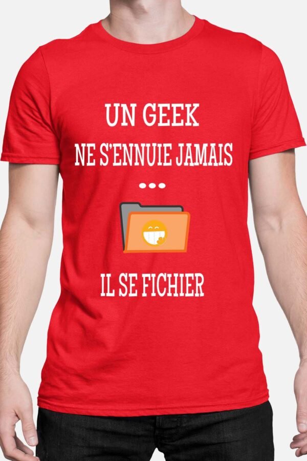 Un geek ne s'ennuie jamais - Tshirt Homme